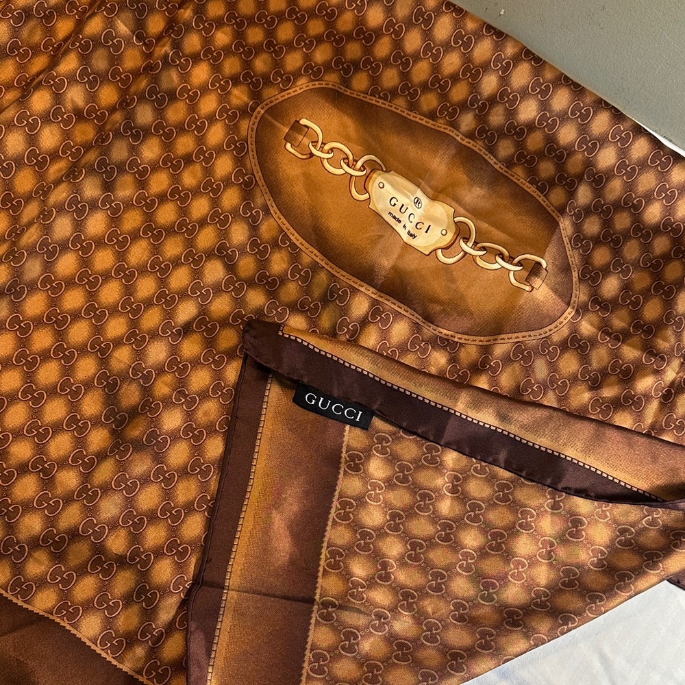 Silk brown scarf 🧣